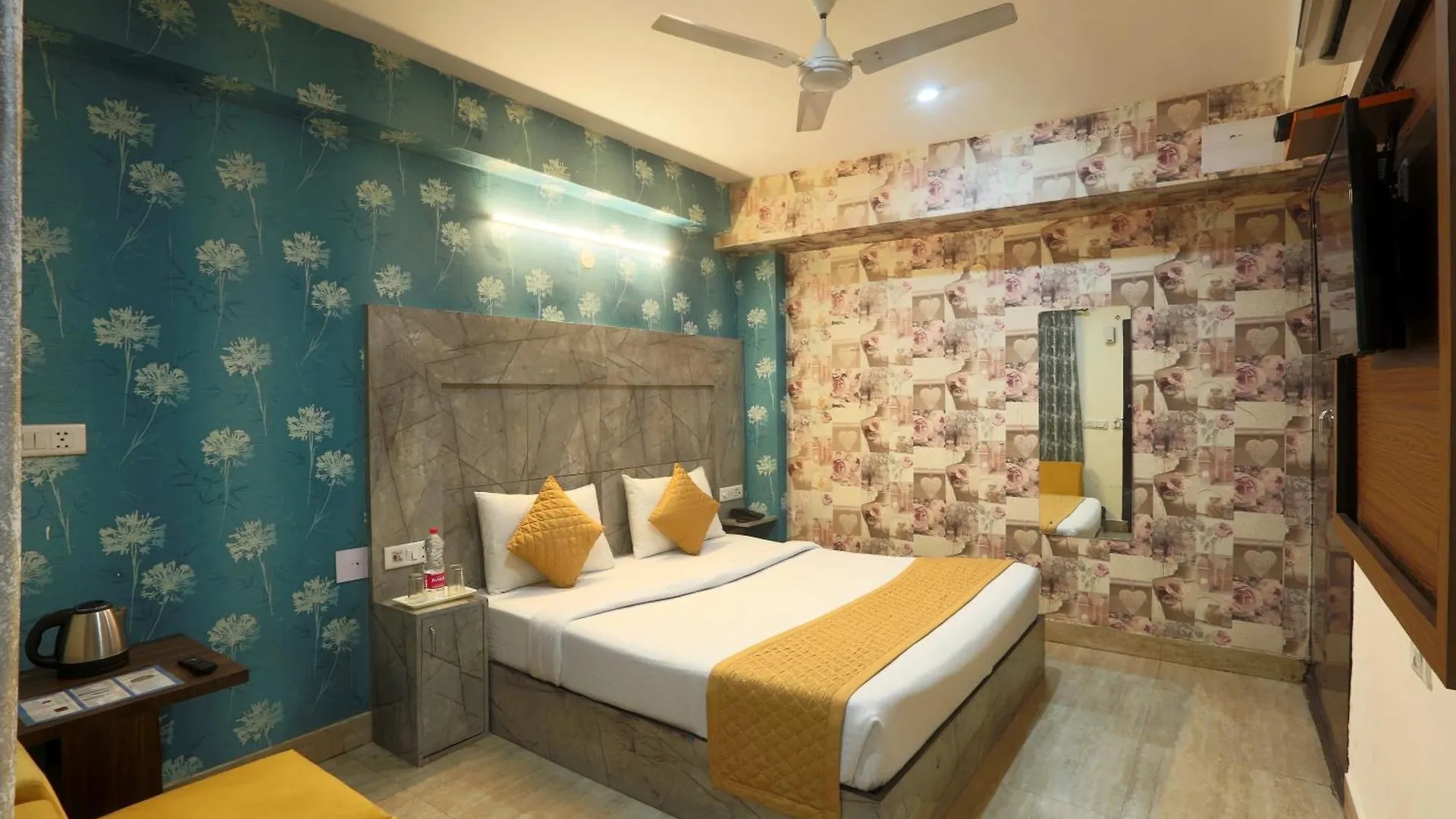 Hotel Mayank Plaza-Near Igi Airport Terminal-3 New Delhi India
